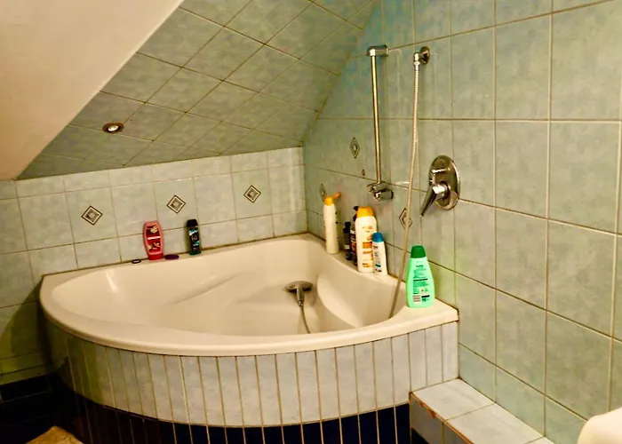 Homestay szállás U6 Schoepfwerk 7 *